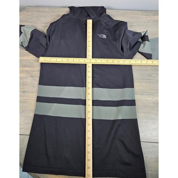 The North Face Hooded Seamless 1/4 Zip Black Gray Stripe Active Top Women's Larg - Picture 3 of 7